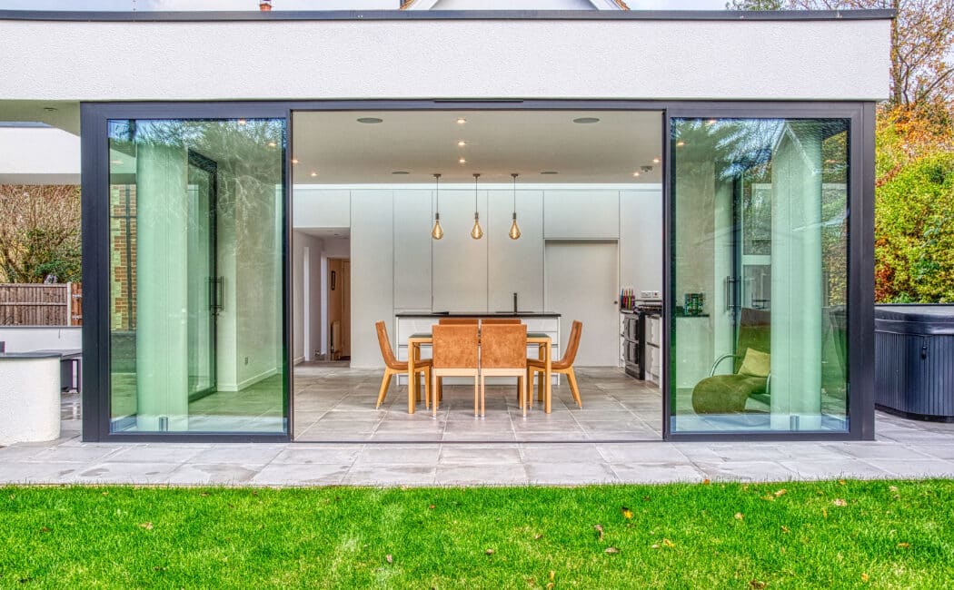 Contemporary extension to traditional Victorian home